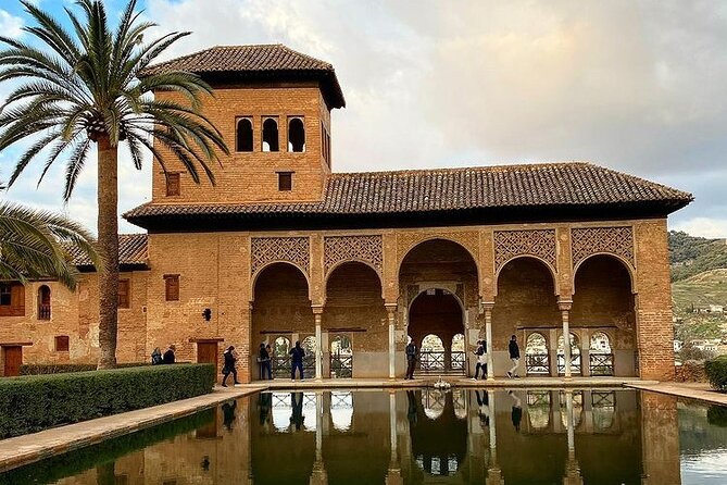 Alhambra Experience – Explore Nasrid Palaces & Generalife Gardens - What the $58.58 admission really buys you