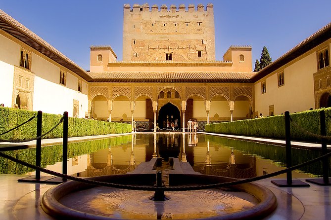 Alhambra Palace & Generalife Gardens daytrip from Roquetas, Aguadulce & Almeria - Granada before the palace