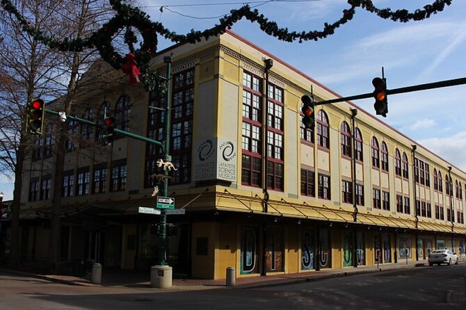 Amazing Scavenger Hunt: Lafayette In Full Bloom - Acadiana Center for the Arts: A Strong First Stop