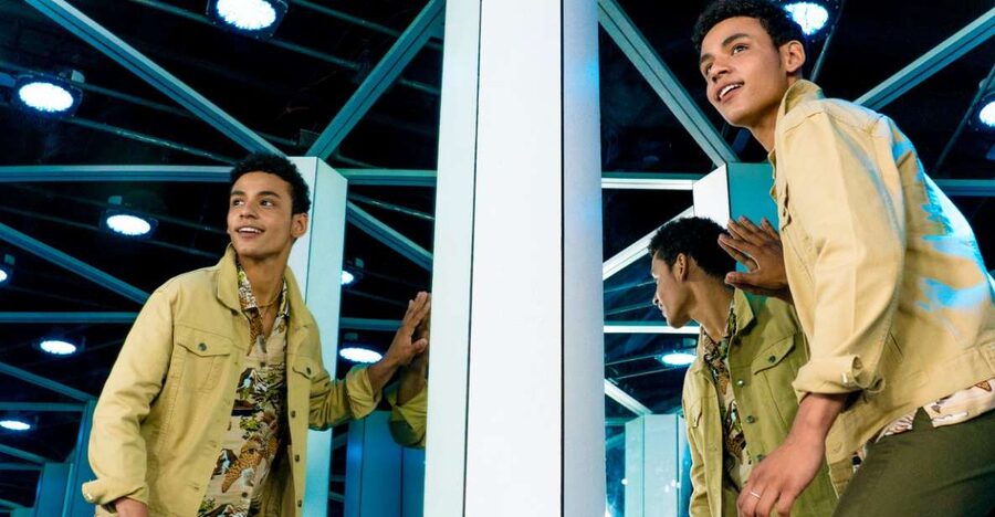 American Dream: Mirror Maze Admission Ticket - Finding the center, then a new way out