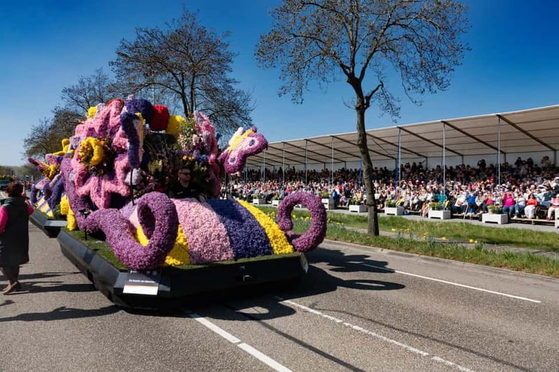 Amsterdam: Day Trip to Flower Parade & Keukenhof on April 18 - Why April 18 is a special day for flower lovers