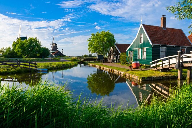 Amsterdam: Day Trip to Keukenhof & Zaanse Schans Windmills - What can go wrong with timing