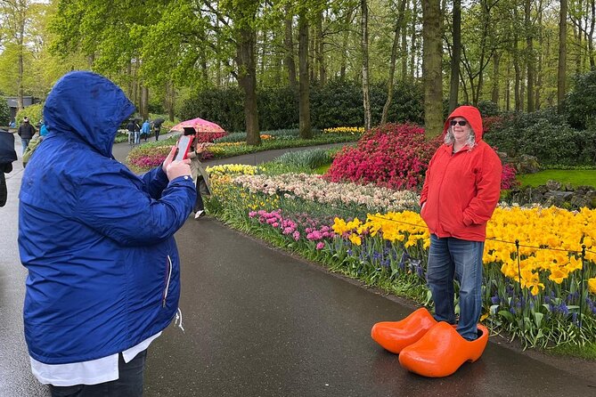 Amsterdam Private Tour to Keukenhof, Tulip Fields and Windmills - Who will enjoy this day most?