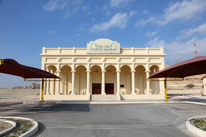 Ancient Garden of Eden - Royal Camel Farm: a friendly start with more than 500 camels