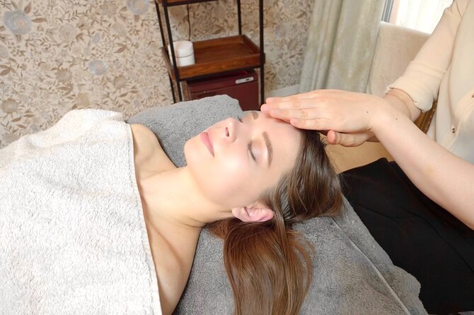 Aroma Massage with cherry blossom infused oil - Why the private setting matters