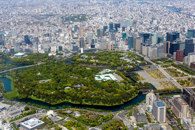 Audio Guide Tour in The East Gardens of the Imperial Palace - Timing your visit around garden closures