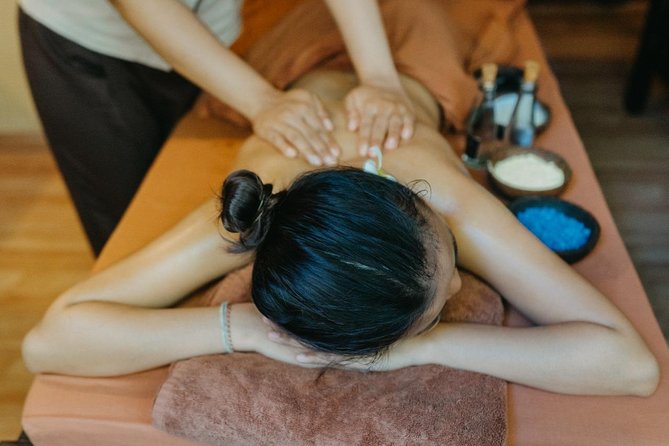 Bali Luxury Spa Massage and flower Bath 2 hour Treatmen - The flower bath, including the shared-tub detail