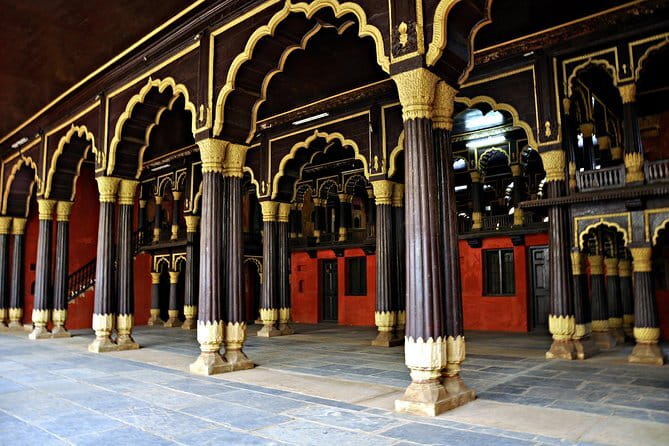 Bangalore Street Food + Lalbagh Garden Walking Tour - A Warm Sweet Stop with Ghee Bele Obbattu