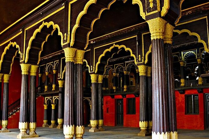 Bangalore Walking Tours - Flower Market, PETE and more - Why this old Bangalore walk works so well