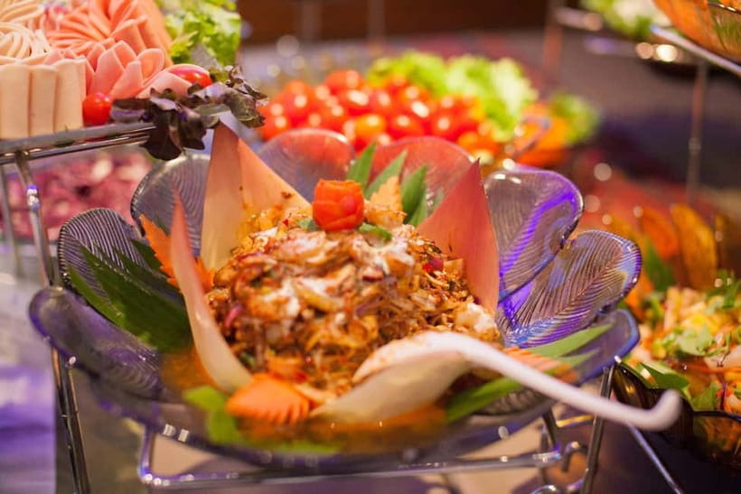 Bangkok: White Orchid Chao Phraya Cruise, Thai Buffet & Beer - Should you book the White Magnolia?