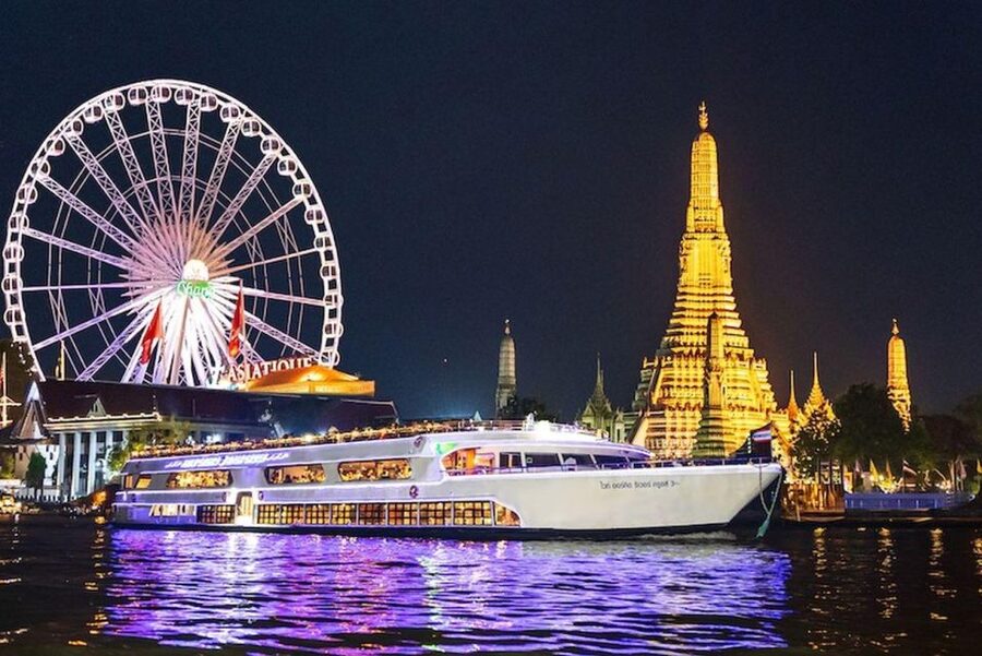 Bangkok: White Orchid Chao Phraya Dinner Cruise free Beer - A moving view of Bangkok after dark