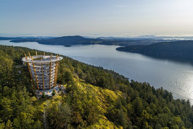 Best of Victoria Group Tour w/ Malahat Skywalk & Butchart Gardens - Two hours among the Butchart Gardens