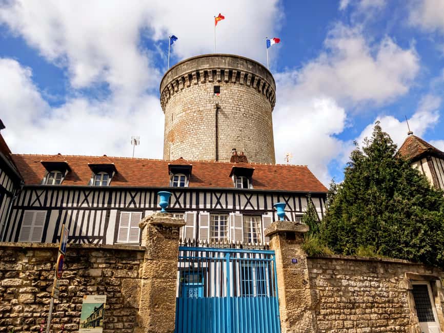 Bike tour from Vernon to Giverny with local guide - Why Vernon deserves more than a train stop