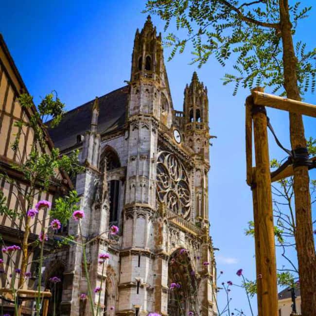 Bike tour from Vernon to Giverny with local guide - Why the bike rental arrangement makes sense