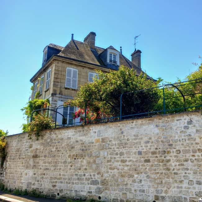 Bike tour from Vernon to Giverny with local guide - Monet’s garden tickets are your choice