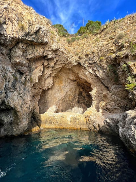 Boat excursion Giardini Naxos Taormina with swimming break - Setting out from Sicily’s first Greek colony