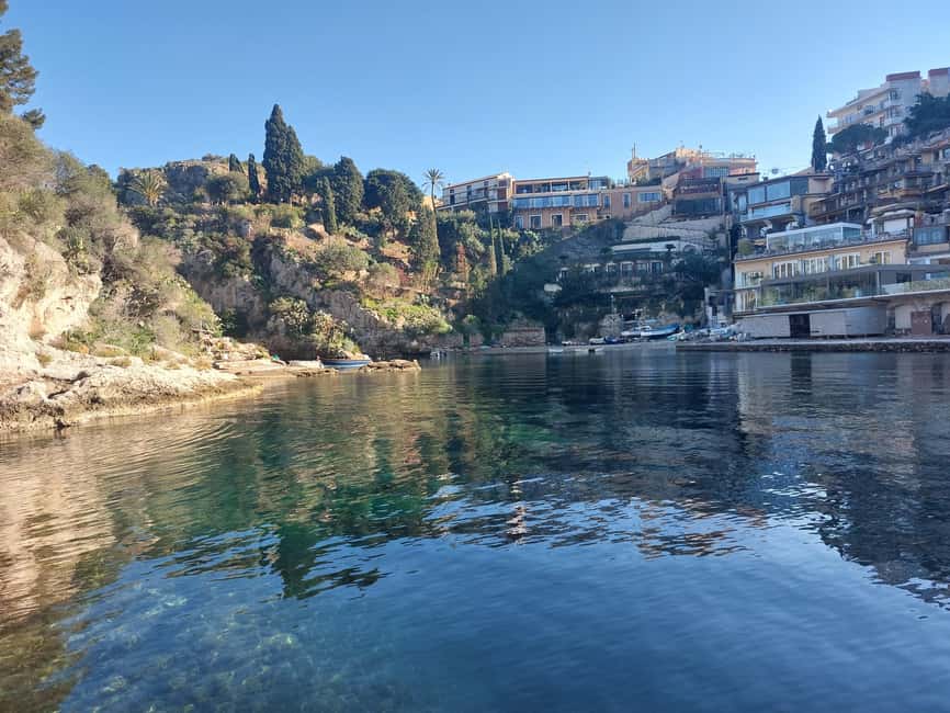 Boat excursion Giardini Naxos Taormina with swimming break - Swimming and snorkeling near Isola Bella