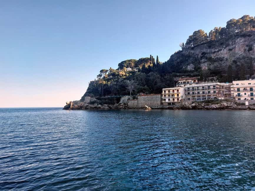 Boat excursion Giardini Naxos Taormina with swimming break - What the $53 price includes
