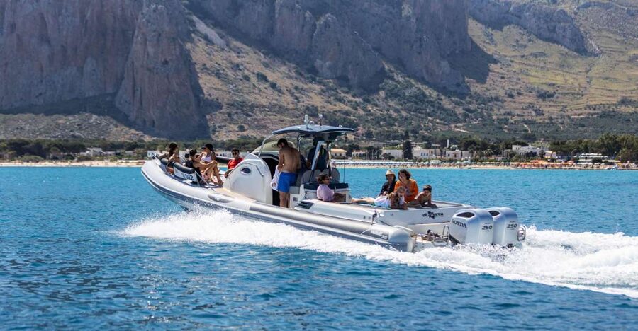 Boat Tour Taormina Isola Bella Giardini Naxos 8 hours - Giardini Naxos offers the first swim