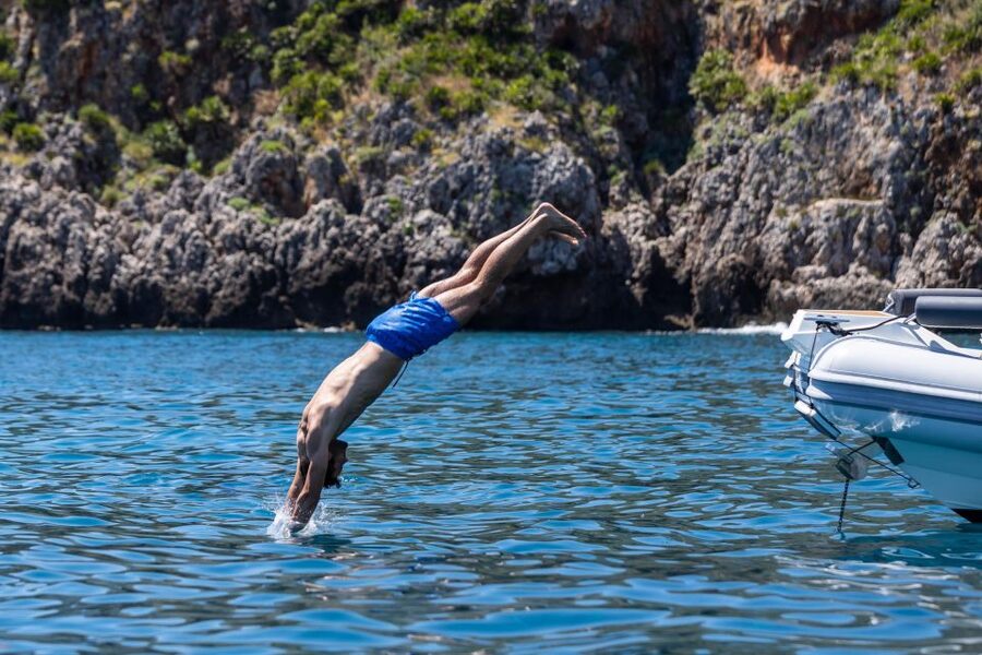 Boat Tour Taormina Isola Bella Giardini Naxos 8 hours - Two hours ashore in Giardini Naxos
