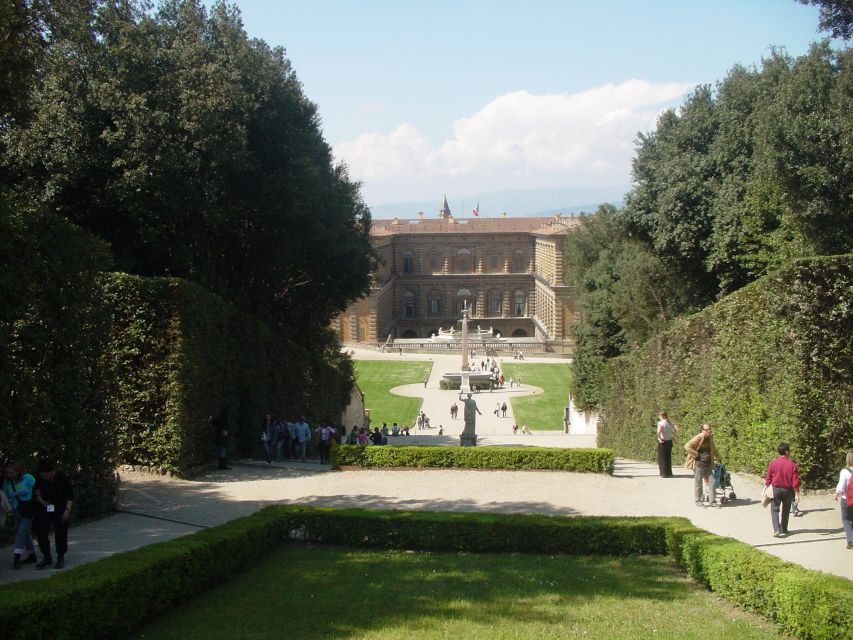 Boboli Gardens Skip-the-Line Tour - The Ocean Fountain and the final garden views