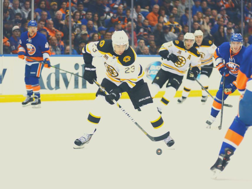Boston: Boston Bruins Ice Hockey Game Ticket at TD Garden - What to Wear and Bring