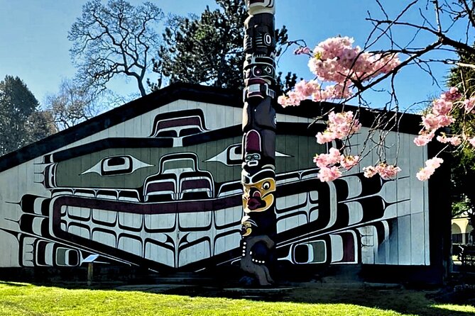 Butchart Gardens and Victoria City Private Tour 1-6 pax - A full hour at Fisherman’s Wharf