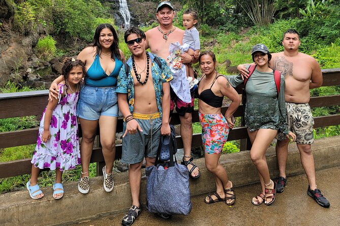 Byodo Temple and Waimea Botanical Garden Tour - Two hours at Waimea Valley and its waterfall