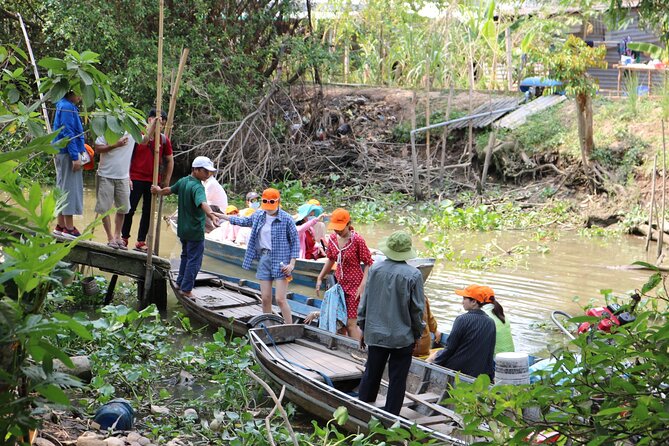 Can Tho day tour: fruit garden&floating fish farm in Son islet - Inside a traditional Mekong Delta home
