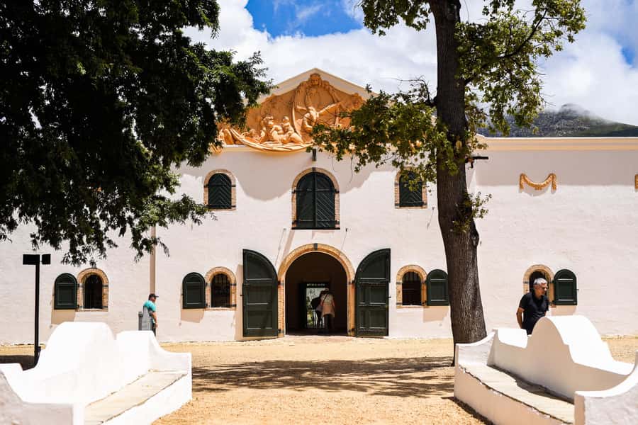 Cape Town: Constantia Half-Day Wine Tour & Tastings - Who should book this Constantia tour?