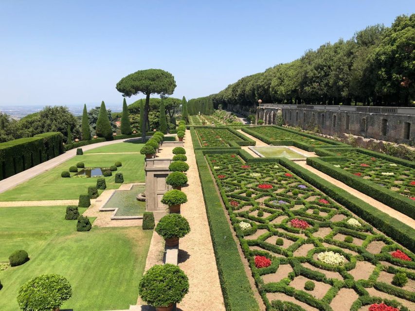 Castel Gandolfo: Papal Apartments and Secret Garden Ticket - Why Castel Gandolfo makes a good break from Rome
