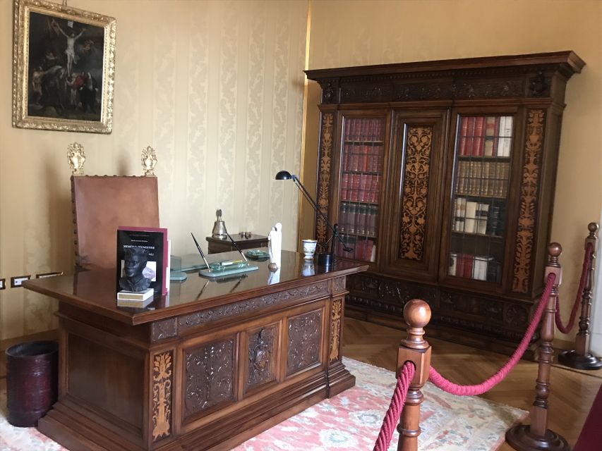 Castel Gandolfo: Papal Apartments and Secret Garden Ticket - Entering the Papal Apartments and seven private rooms