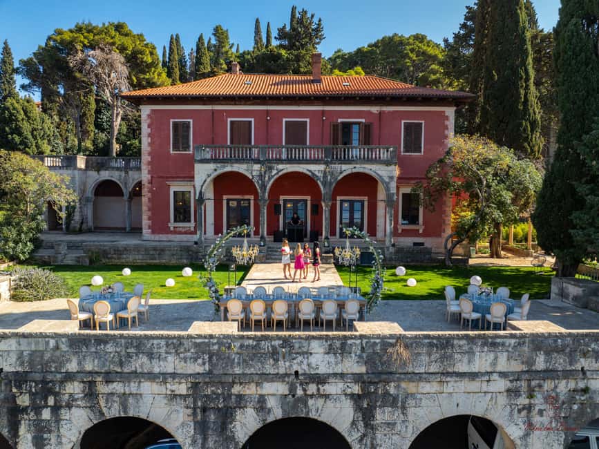 Cavtat: Ticket for Banac Gallery with Van Gogh's-Sunflowers - The terrace is an optional second act