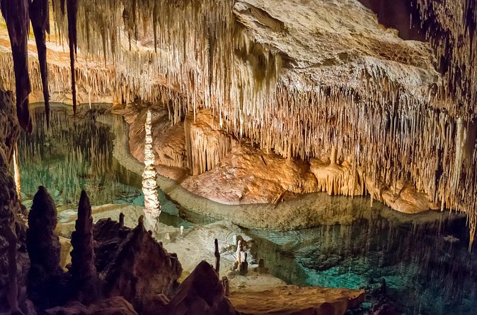 Cayman Crystal Caves & Pedro St James Castle or Botanical Garden - Who should book this Grand Cayman outing?