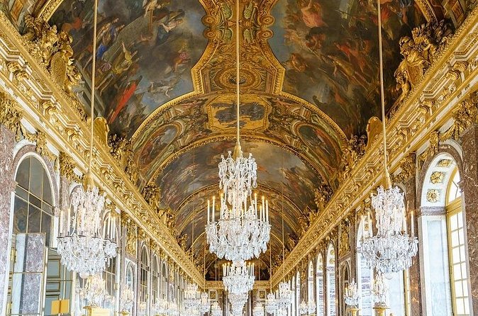 Chateau de Versailles & Gardens. VIP private tour with guide + driver - What the $640.93 price really buys