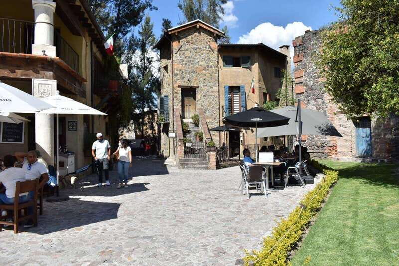 Chautla's Castle, Lavender Farm, and Valquirico Private Tour - Should you book the Chautla, lavender, and Val’Quirico tour?