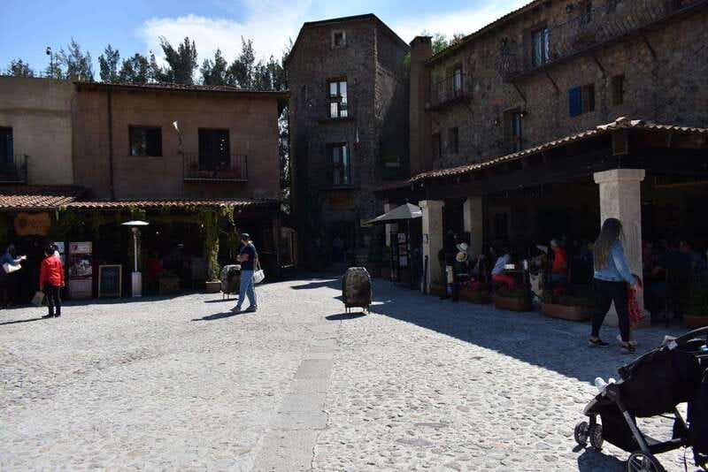 Chautla's Castle, Lavender Farm, and Valquirico Private Tour - What the $191 price includes