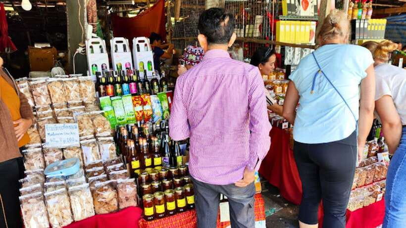Chiang Mai:Doi Inthanon National Park & Hike at Kew Mae Pan - How the $41 price compares with the day you get