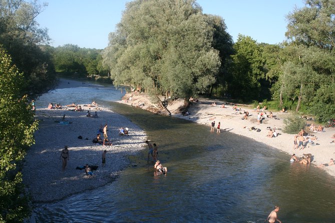 City Bike and English Garden Tour - The Eisbach surfers and the Chinese Tower