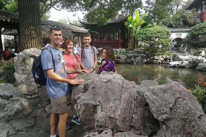 Classic Shanghai 8h Private Tour-Yuyuan Garden,The Bund+TV Tower Optional - Should you add the Oriental Pearl Tower?