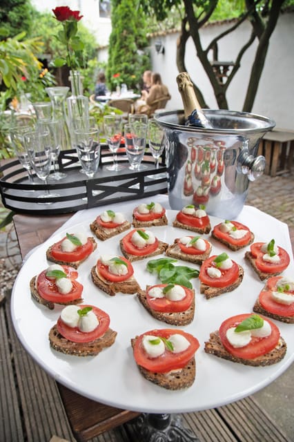Cologne-Nippes: Summer wine party in the frenchstyle garden - Cheese, salami, olives, and baguette