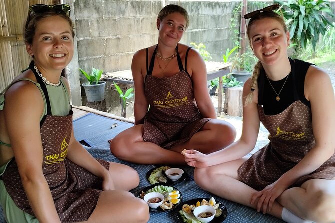 Cooking class in organic garden and local market tour ThaiCottage - Group size, pace, and teaching style