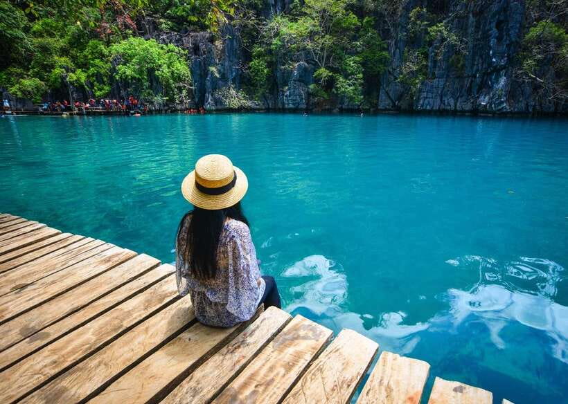 Coron: Barracuda Lake and Reef Garden Tour with Lunch - Smith Beach and a seafood buffet