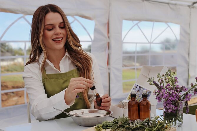 Create Your Own Handmade Lavender Product at Aires de Lavanda - The cocktail and snack break