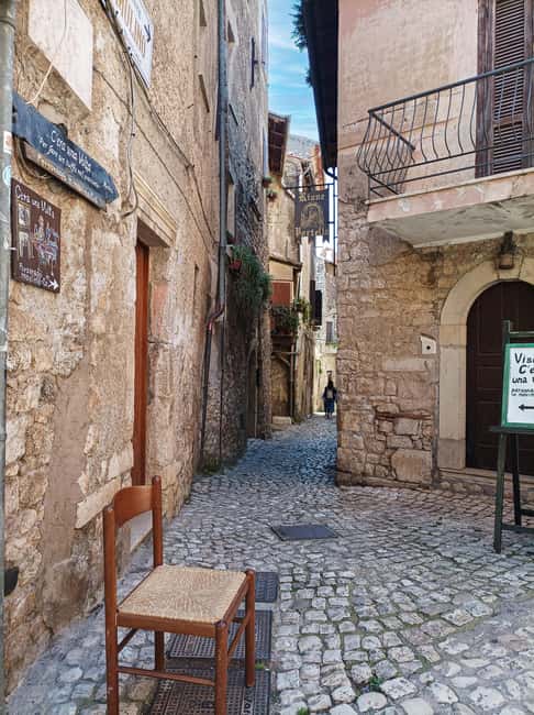 Day trip from Rome: Garden of Ninfa and village of Sermoneta - Is the $101.96 price good value?