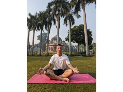 Delhi: Yoga in Lodhi Garden