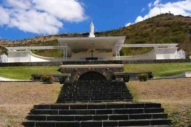 Discovering the North of Mauritius: Full-day incl Botanical garden & lunch - Lunch, then Fort Adelaide above Port Louis