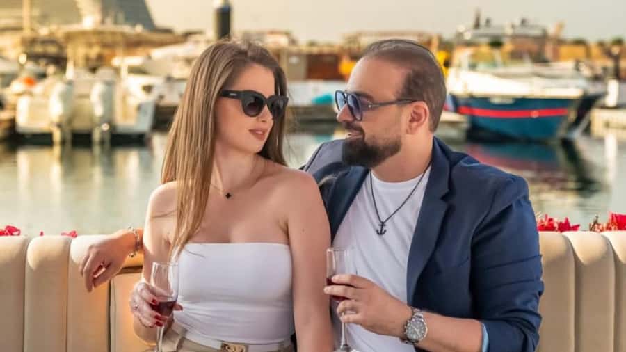 Dubai Marina: Private Boat Tour with Flower - How the $147 group price works for your budget