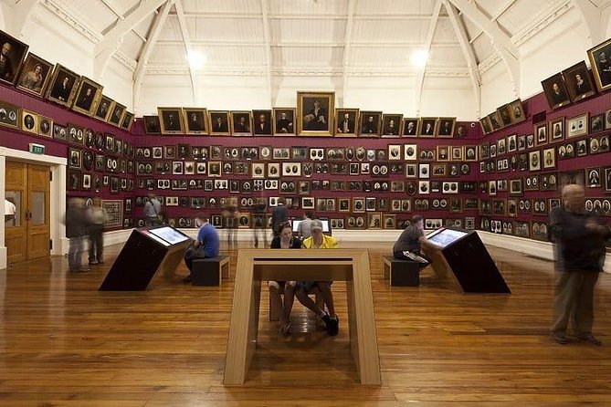 Dunedin Shore Excursion - Sightseeing, Larnach Castle, Chinese Garden & Museum - Lunch, walking, and the right kind of visitor