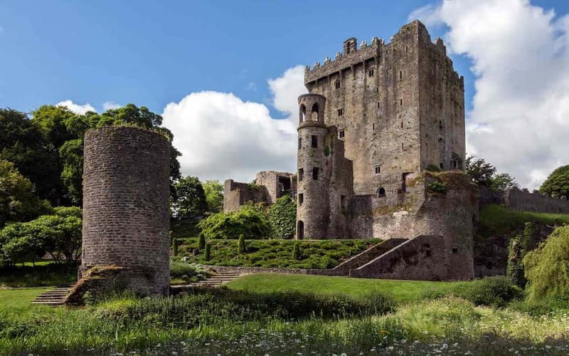 Easy Access - The Blarney Stone & Castle Gardens Tour - Blarney Woollen Mills adds a practical finish